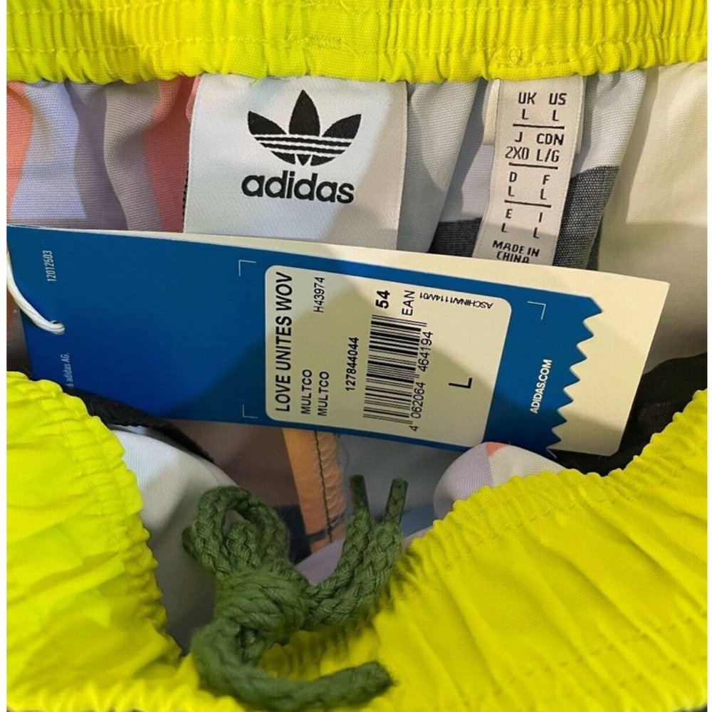 Adidas Originals Love Unites Woven Shorts Gender Neutral H43974 Size Large NWT - Picture 2 of 8